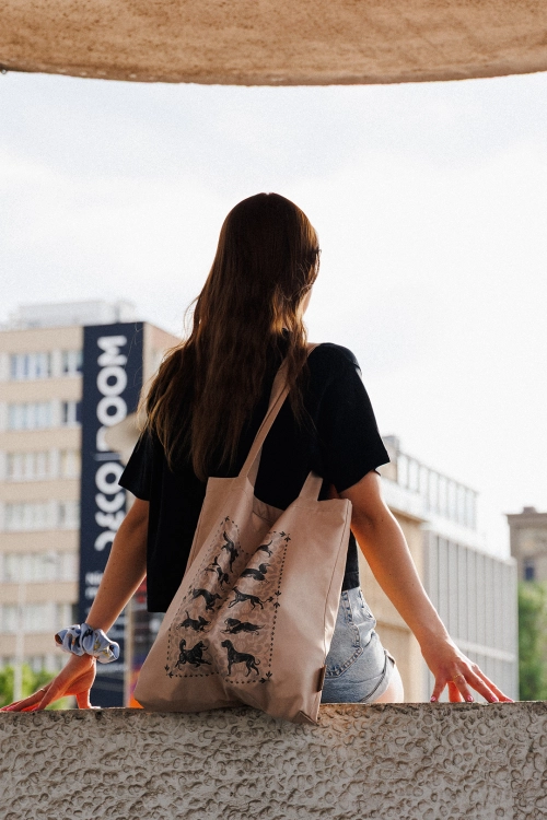 torba_na_ramie_loani_bezowa