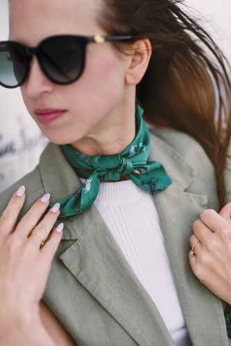 loani_apaszka_zielona_satynowa