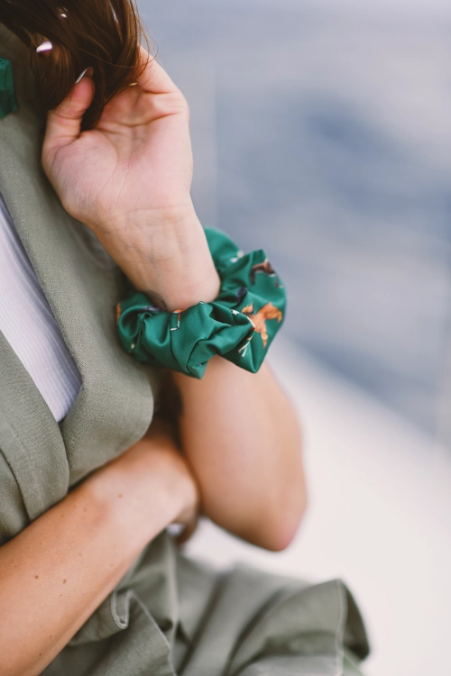 scrunchi_charty_zielona_loani