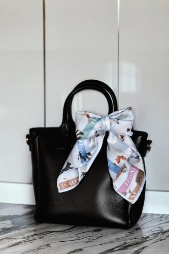 loani_apaszka_blekit_toy_dogs